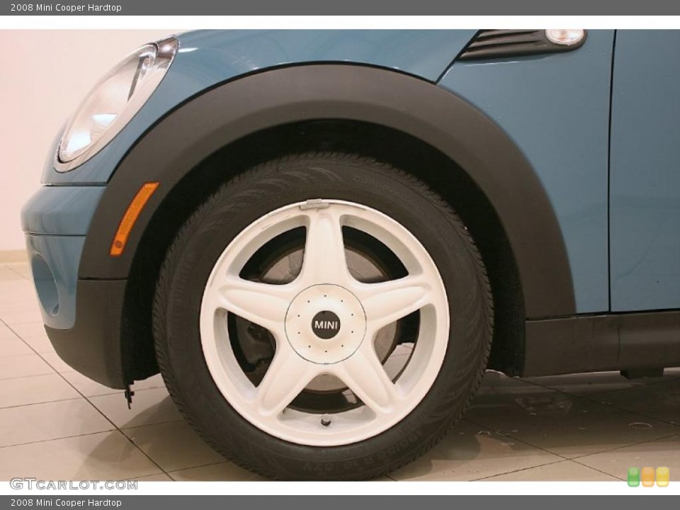 2008 Mini Cooper Hardtop Wheel and Tire Photo #48429982