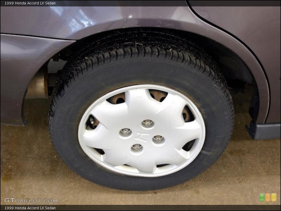1999 Honda Accord LX Sedan Wheel and Tire Photo #48438504