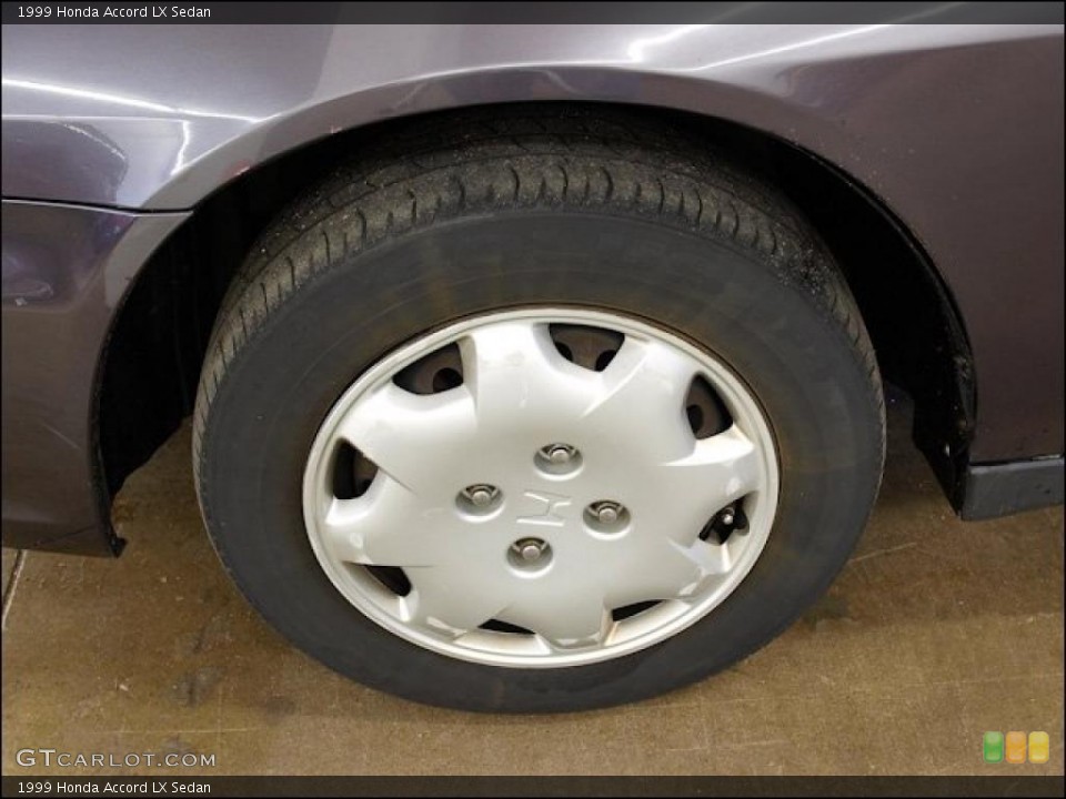 1999 Honda Accord LX Sedan Wheel and Tire Photo #48438534