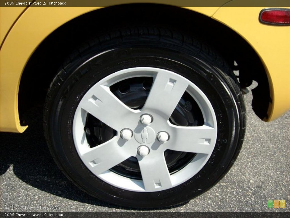 2006 Chevrolet Aveo LS Hatchback Wheel and Tire Photo #48467181