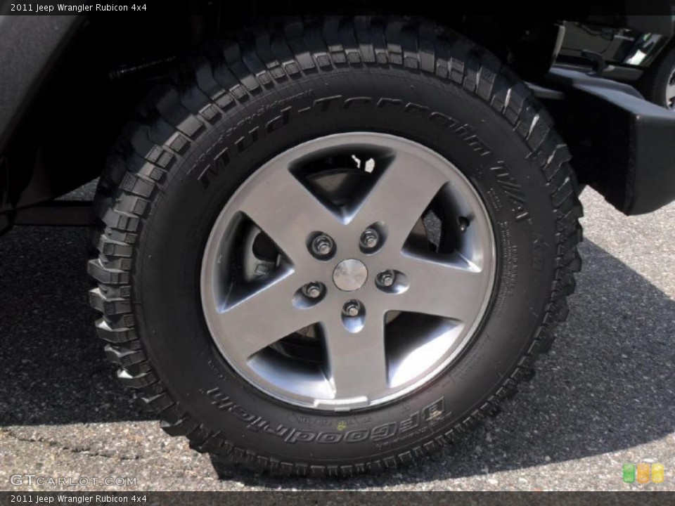 2011 Jeep Wrangler Rubicon 4x4 Wheel and Tire Photo #48472911
