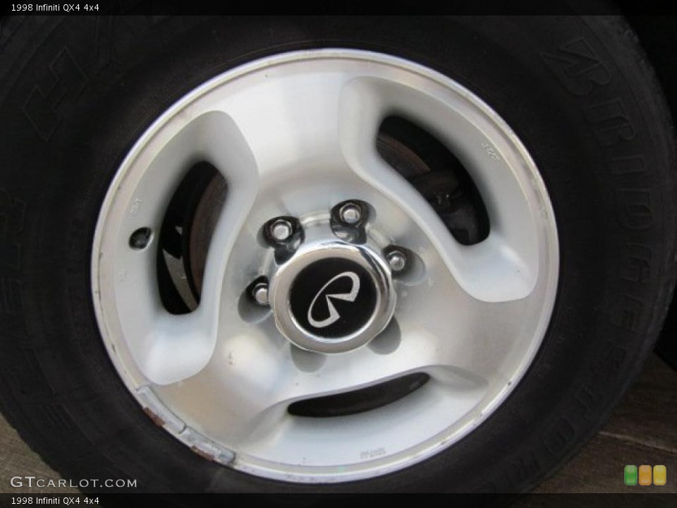 1998 Infiniti QX4 4x4 Wheel and Tire Photo #48490621