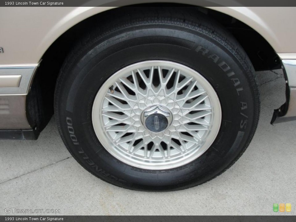 1993 Lincoln Town Car Wheels and Tires