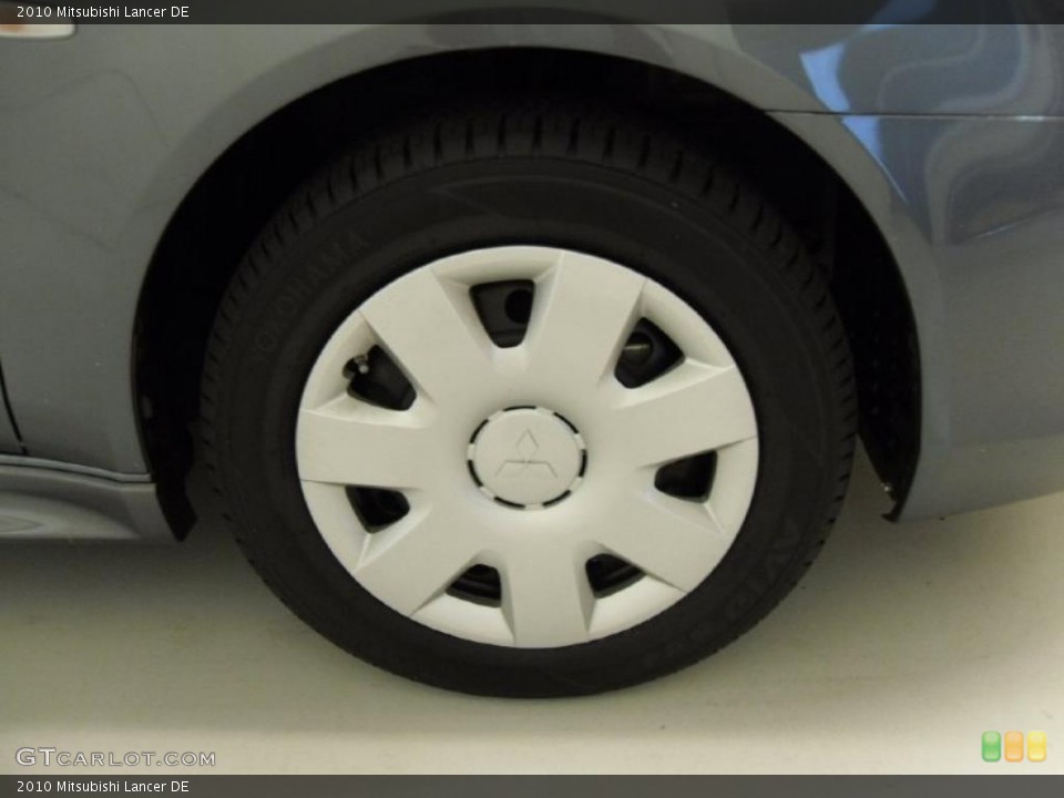 2010 Mitsubishi Lancer DE Wheel and Tire Photo #48504012