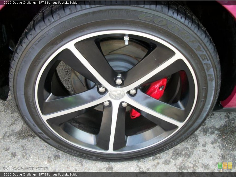 2010 Dodge Challenger SRT8 Furious Fuchsia Edition Wheel and Tire Photo #48506616