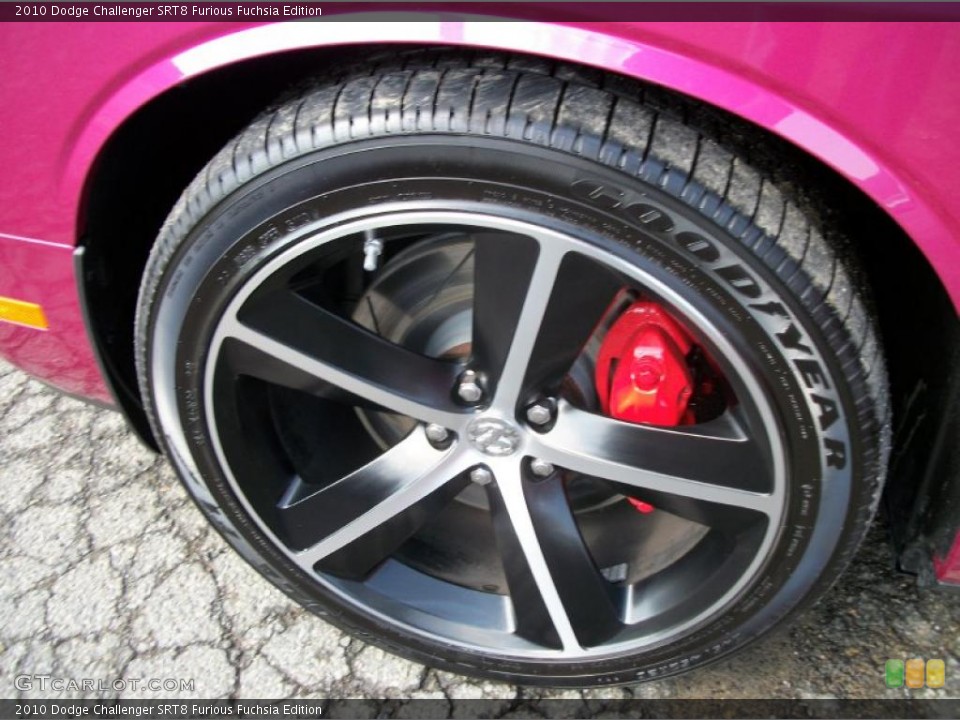 2010 Dodge Challenger SRT8 Furious Fuchsia Edition Wheel and Tire Photo #48506649
