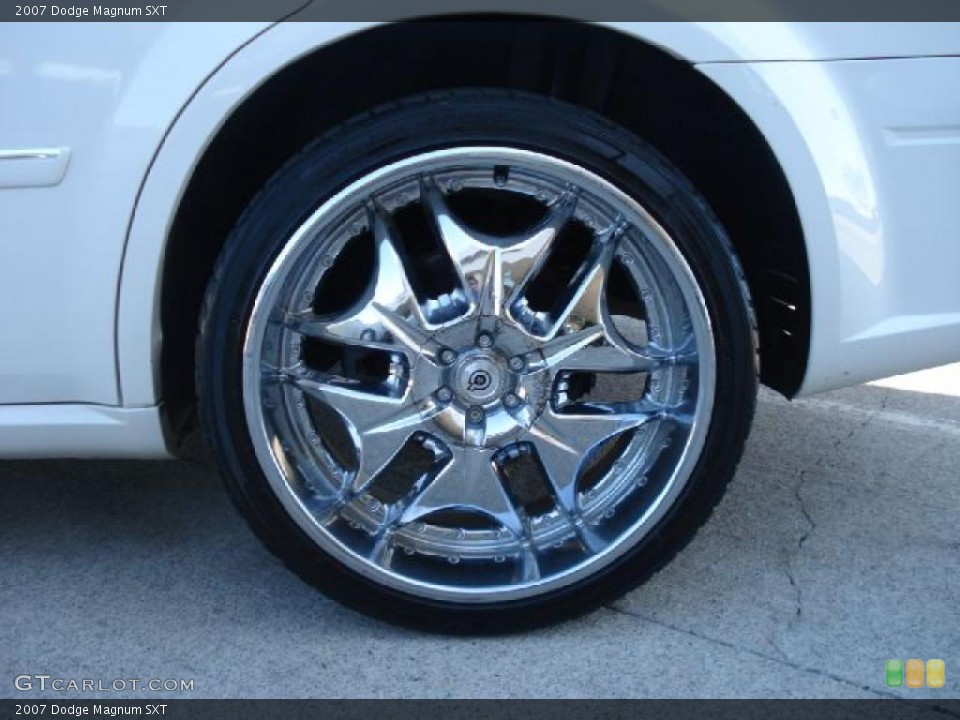 2007 Dodge Magnum Custom Wheel and Tire Photo #48513547