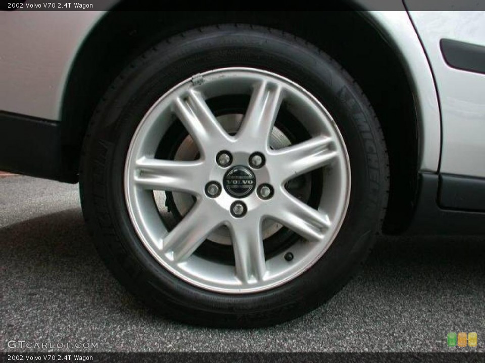 2002 Volvo V70 Wheels and Tires