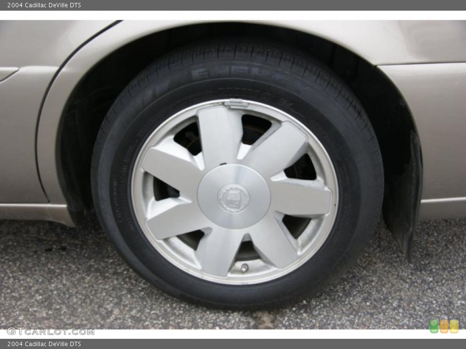 2004 Cadillac DeVille DTS Wheel and Tire Photo #48548195