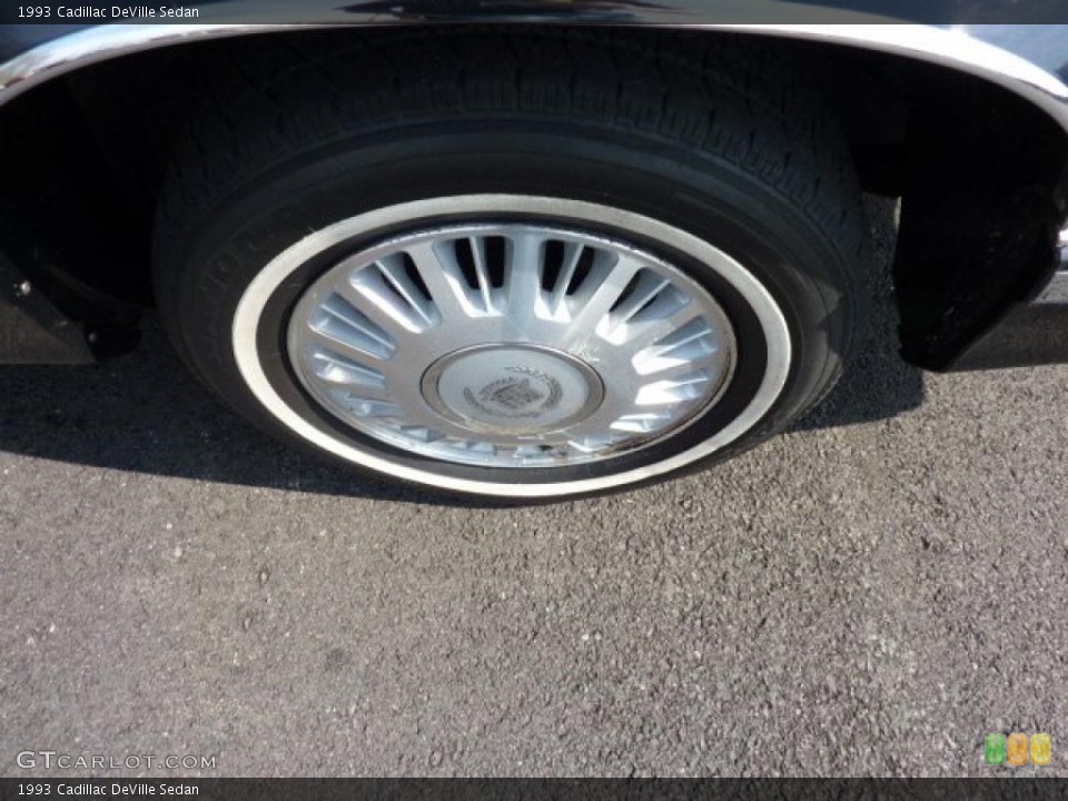 1993 Cadillac DeVille Wheels and Tires