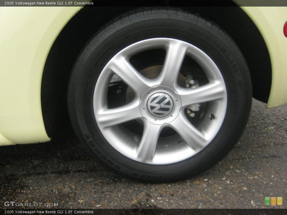 2005 Volkswagen New Beetle GLS 1.8T Convertible Wheel and Tire Photo #48611252