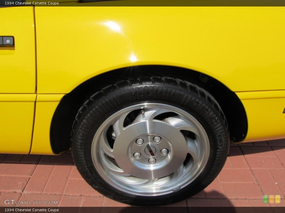 1994 Chevrolet Corvette Coupe Wheel and Tire Photo #48654709