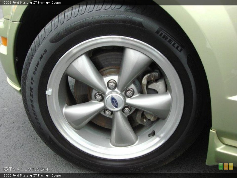 2006 Ford Mustang GT Premium Coupe Wheel and Tire Photo #48722014