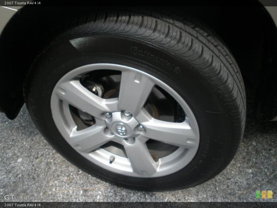 2007 Toyota RAV4 I4 Wheel and Tire Photo #48793114