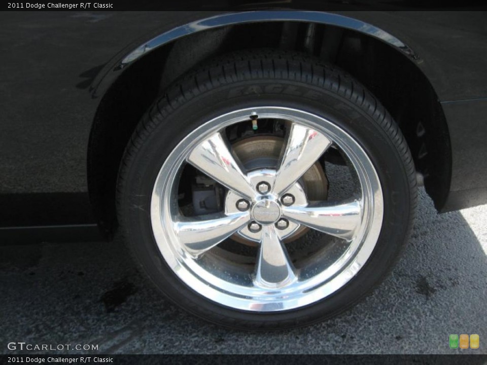 2011 Dodge Challenger R/T Classic Wheel and Tire Photo #48861352