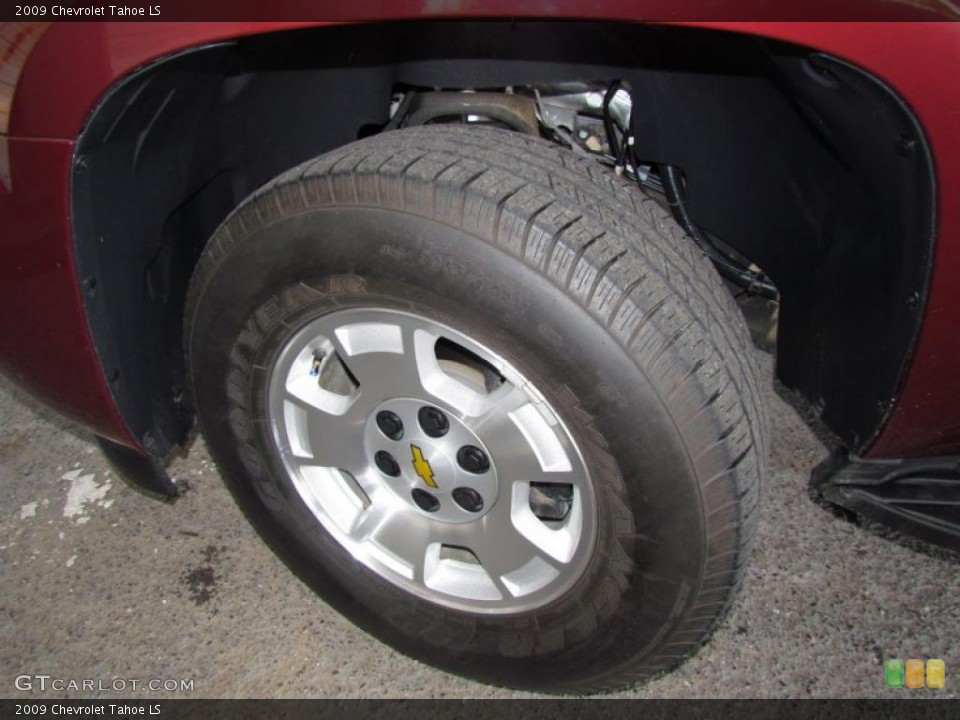 2009 Chevrolet Tahoe LS Wheel and Tire Photo #48911751