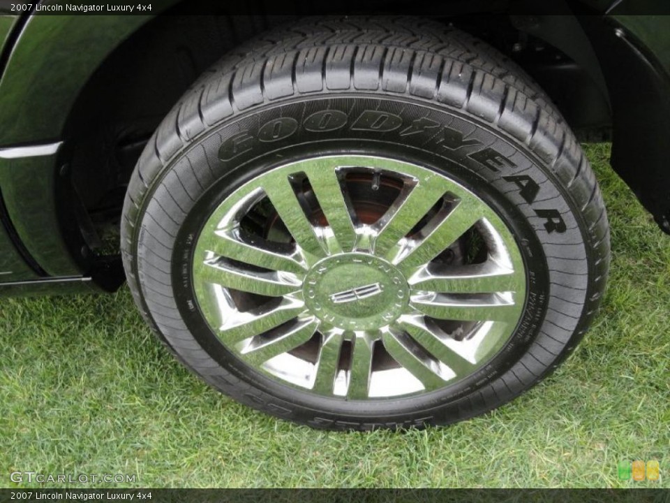 2007 Lincoln Navigator Luxury 4x4 Wheel and Tire Photo #48913437