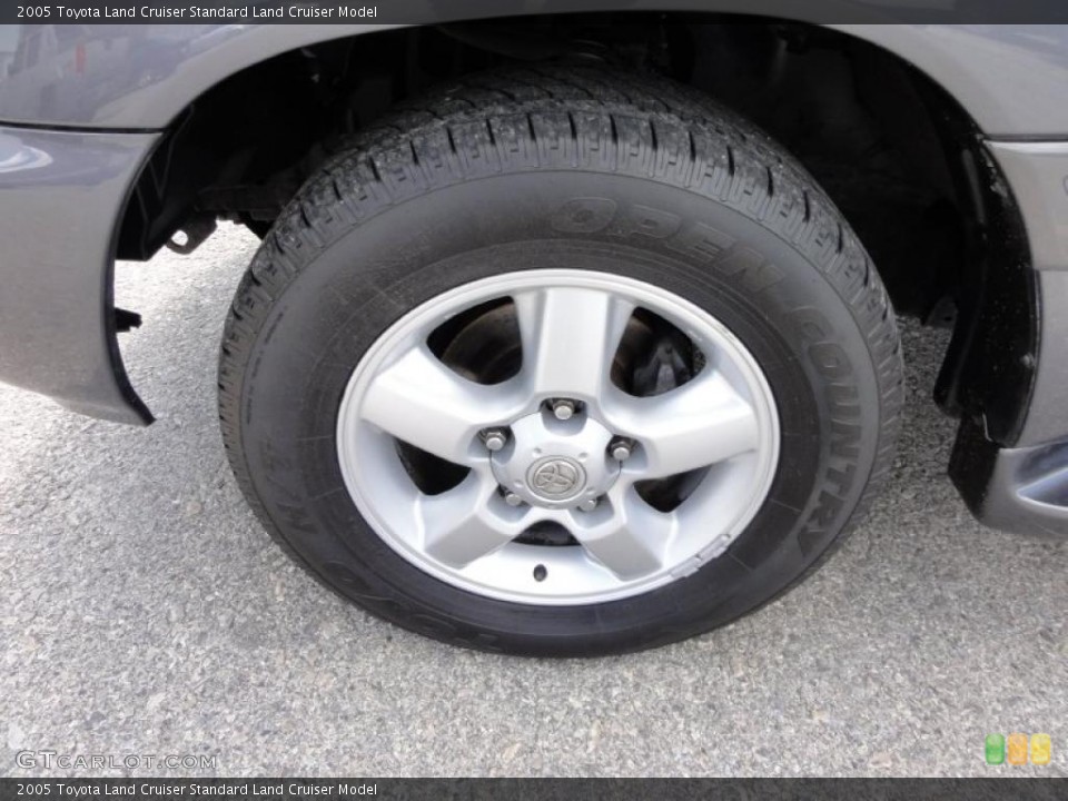2005 Toyota Land Cruiser  Wheel and Tire Photo #48941806
