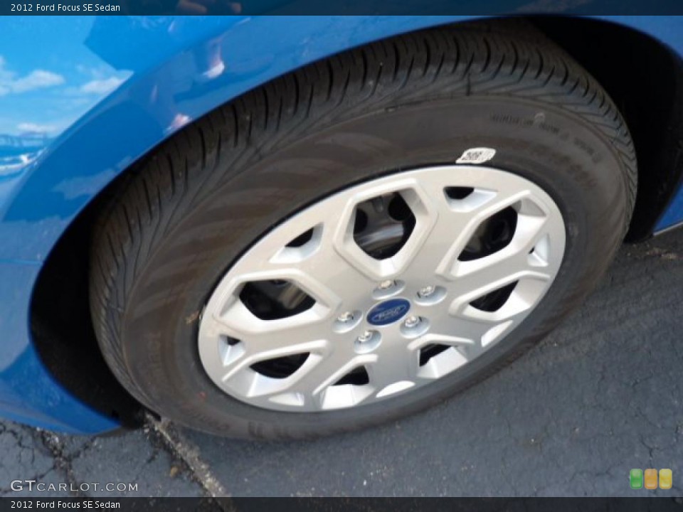 2012 Ford Focus SE Sedan Wheel and Tire Photo #49004933