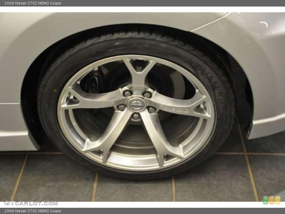 2009 Nissan 370Z NISMO Coupe Wheel and Tire Photo #49013492