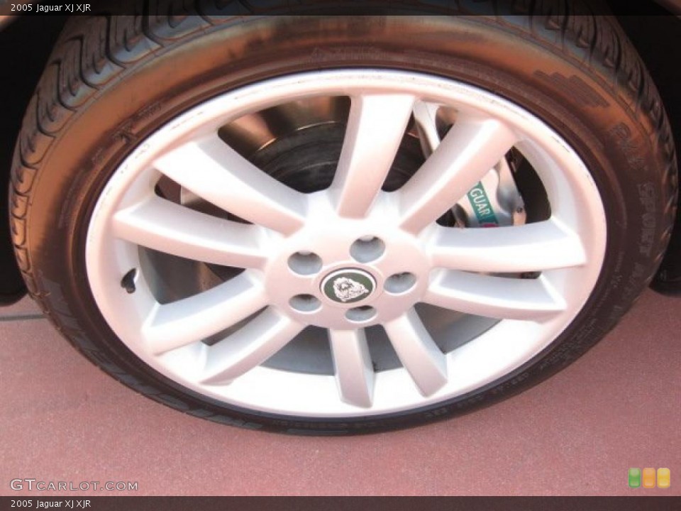 2005 Jaguar XJ XJR Wheel and Tire Photo #49025871