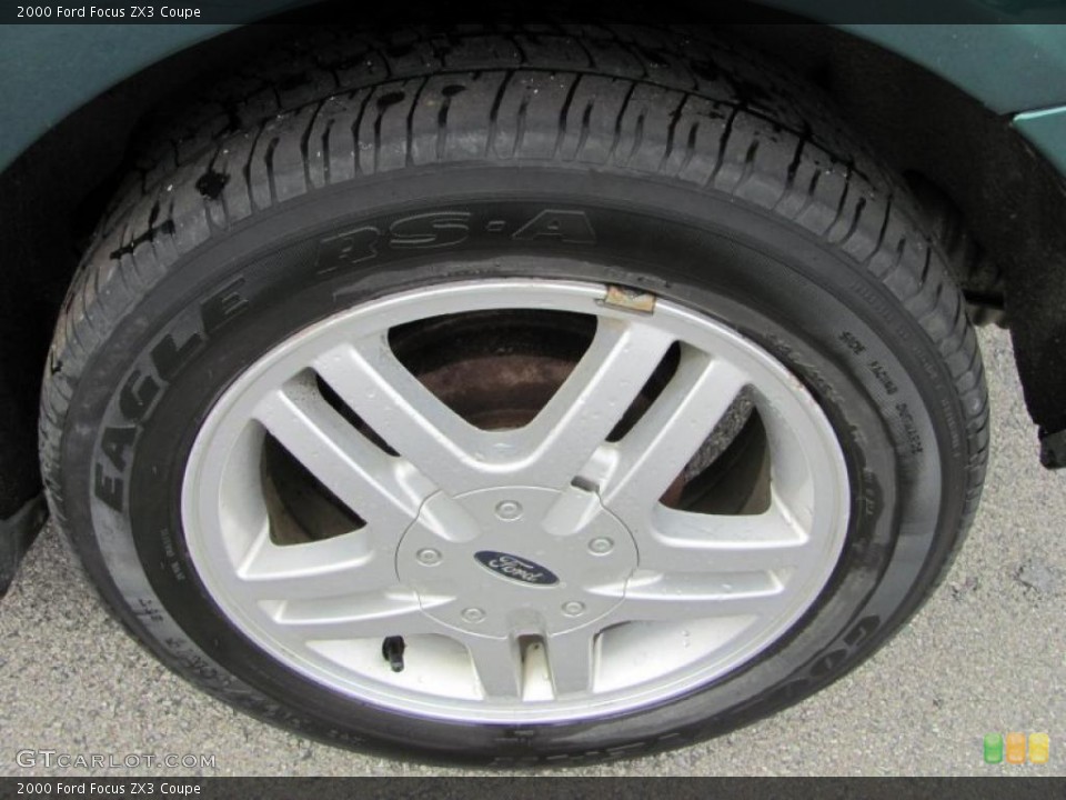 2000 Ford Focus ZX3 Coupe Wheel and Tire Photo #49027452