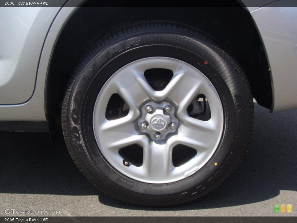 2006 Toyota RAV4 4WD Wheel and Tire Photo #49032420