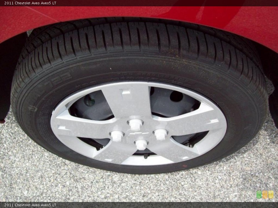 2011 Chevrolet Aveo Aveo5 LT Wheel and Tire Photo #49078505