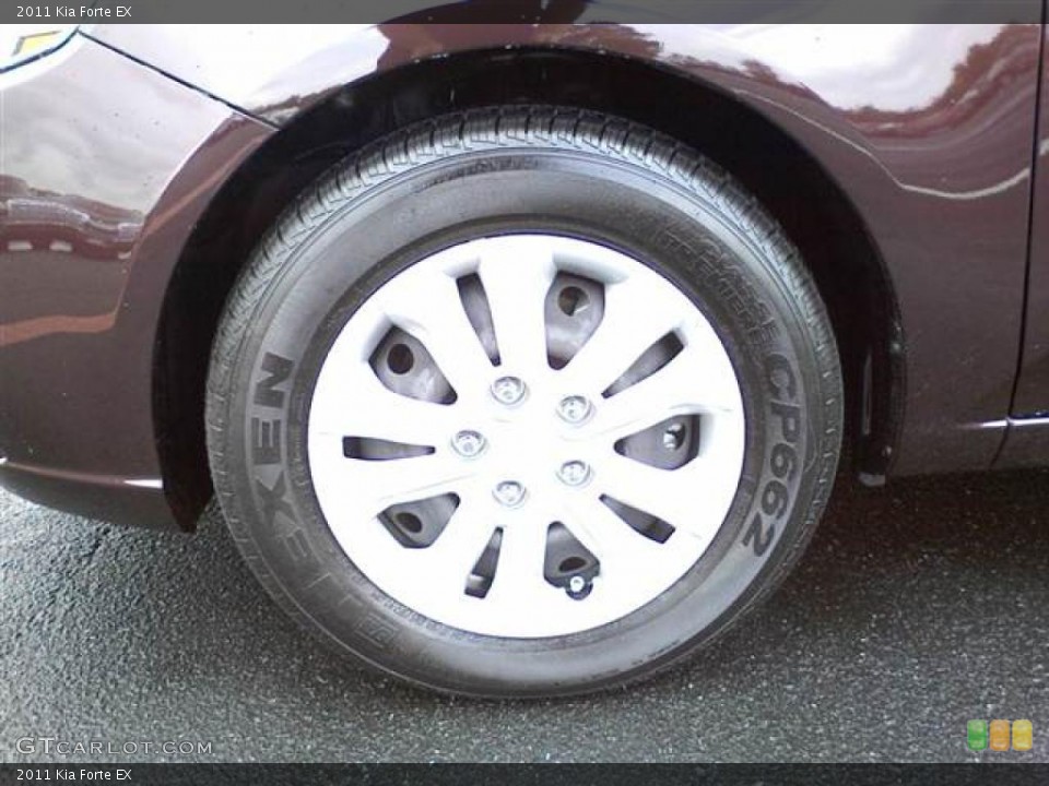 2011 Kia Forte EX Wheel and Tire Photo #49088556