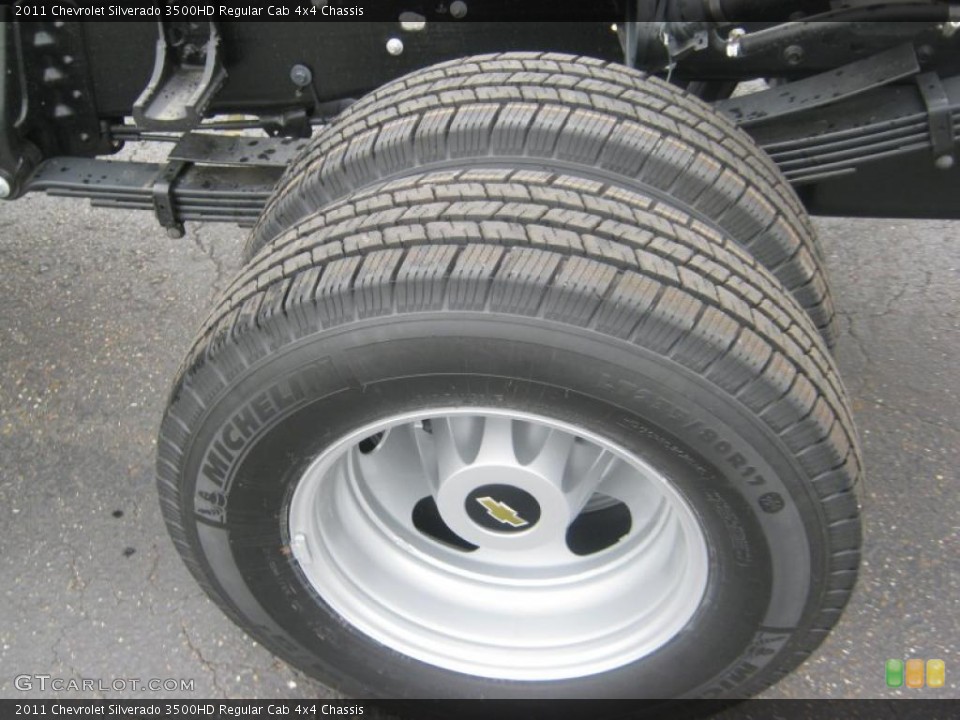 2011 Chevrolet Silverado 3500HD Regular Cab 4x4 Chassis Wheel and Tire Photo #49188851