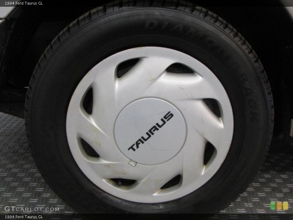 1994 Ford Taurus Wheels and Tires