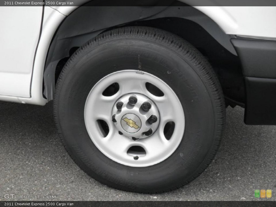 2011 Chevrolet Express 2500 Cargo Van Wheel and Tire Photo #49254137