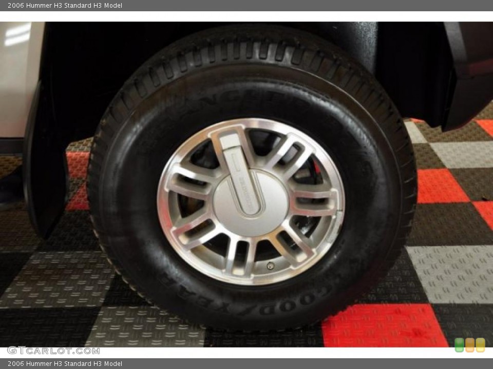 2006 Hummer H3  Wheel and Tire Photo #49320117