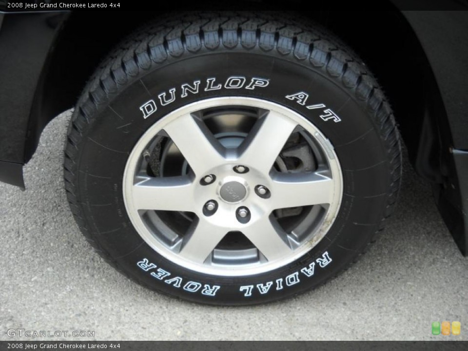 2008 Jeep Grand Cherokee Laredo 4x4 Wheel and Tire Photo #49322427
