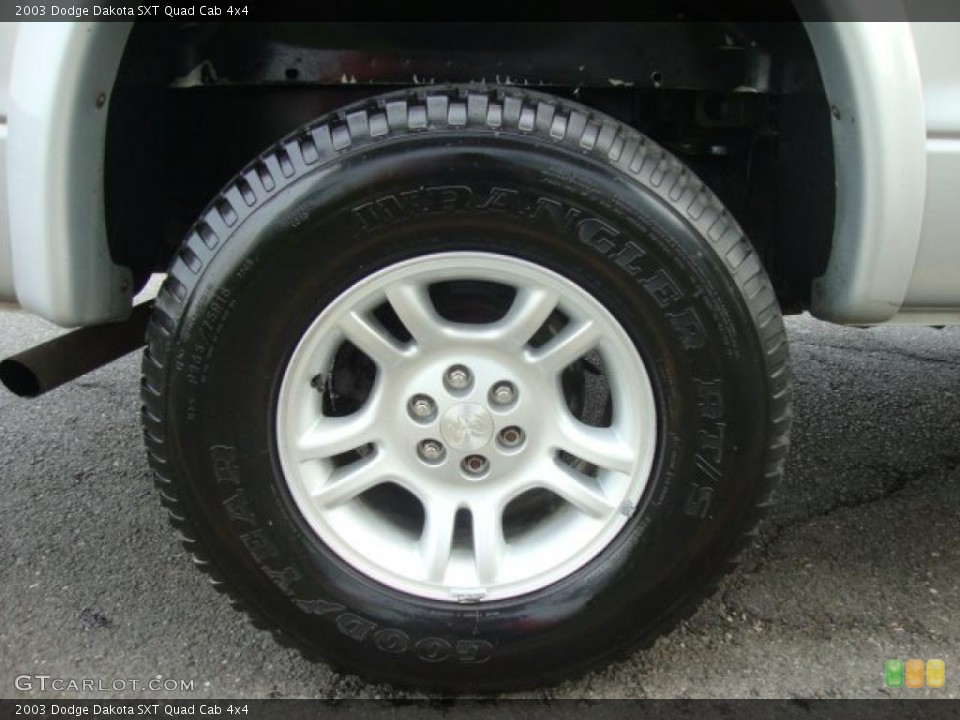 2003 Dodge Dakota SXT Quad Cab 4x4 Wheel and Tire Photo #49345443