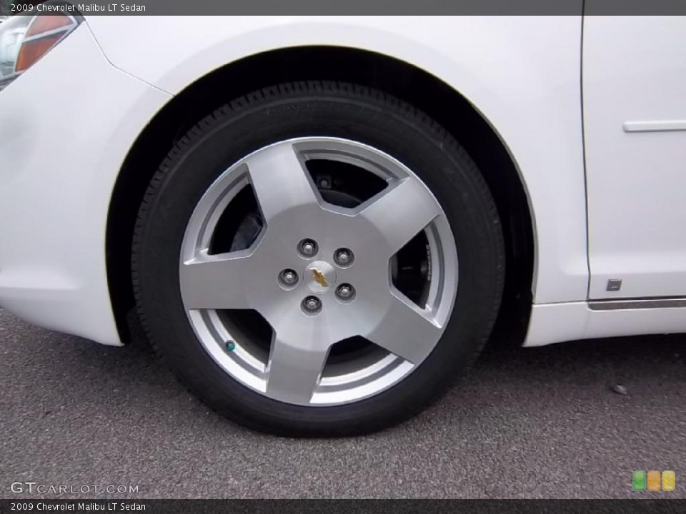 2009 Chevrolet Malibu LT Sedan Wheel and Tire Photo #49370447