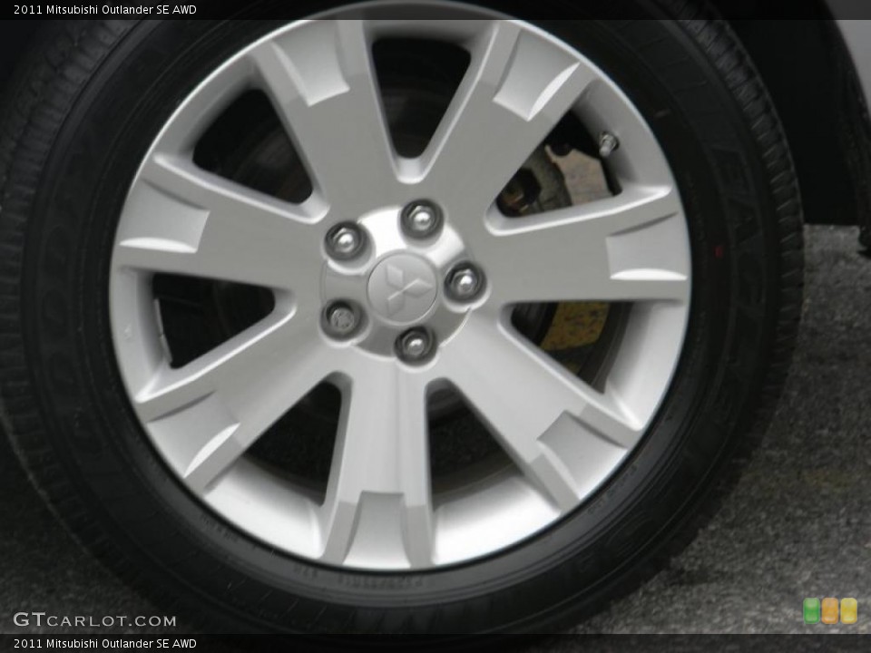 2011 Mitsubishi Outlander SE AWD Wheel and Tire Photo #49403118