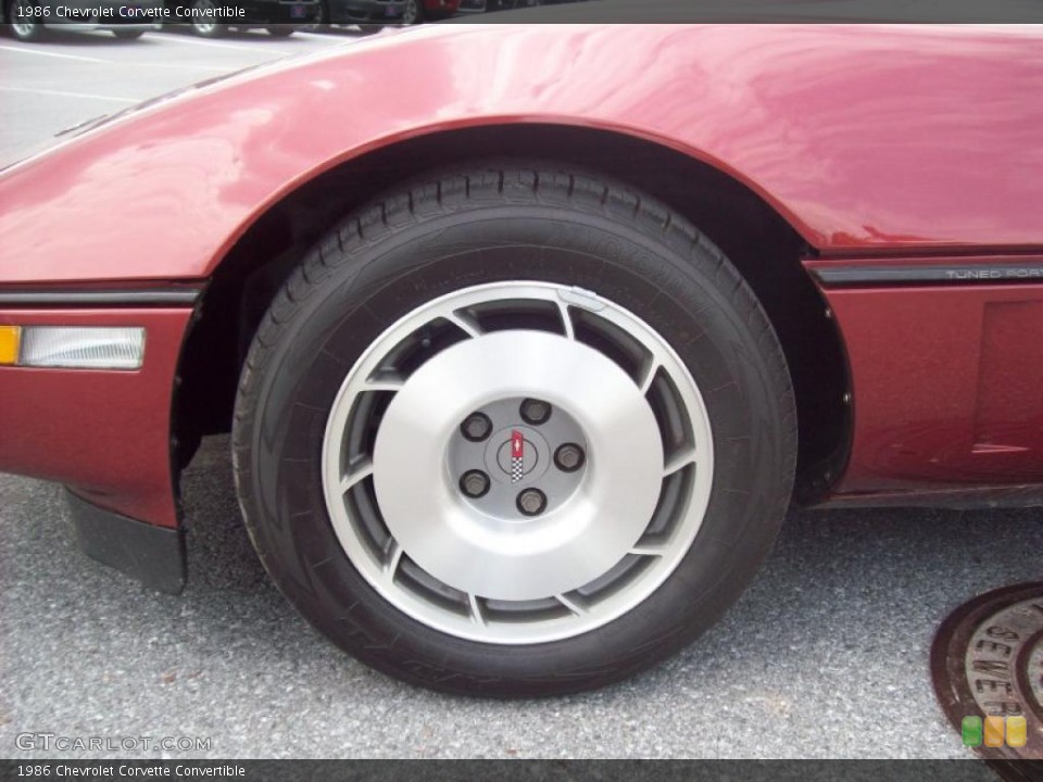 1986 Chevrolet Corvette Convertible Wheel and Tire Photo #49416178