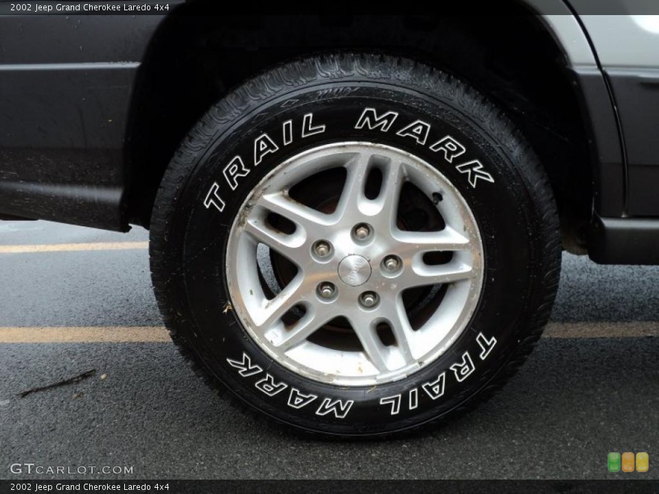 2002 Jeep Grand Cherokee Laredo 4x4 Wheel and Tire Photo #49487904