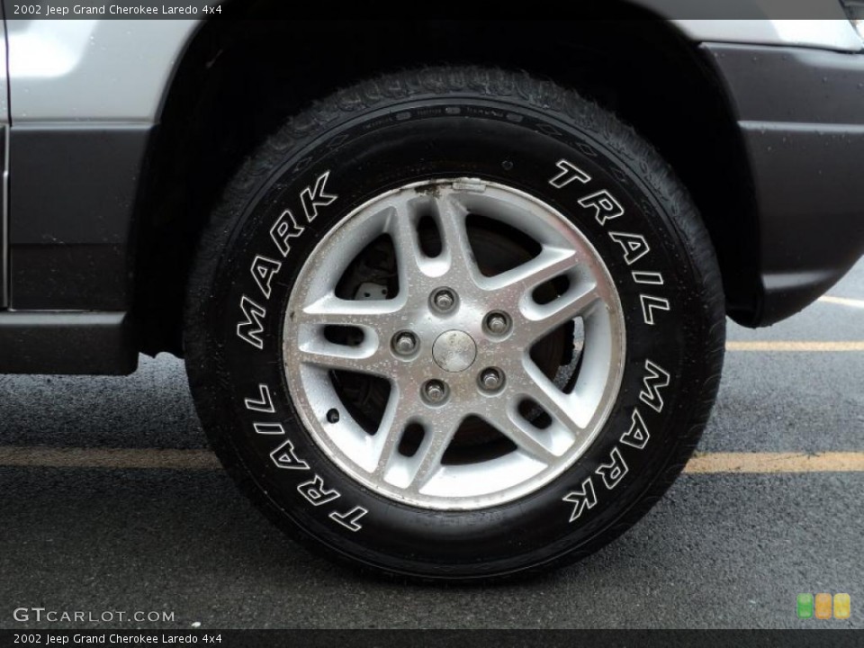 2002 Jeep Grand Cherokee Laredo 4x4 Wheel and Tire Photo #49488072