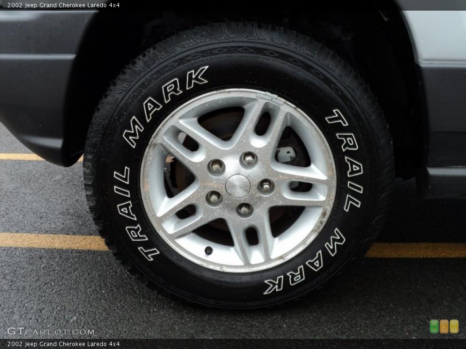 2002 Jeep Grand Cherokee Laredo 4x4 Wheel and Tire Photo #49488102