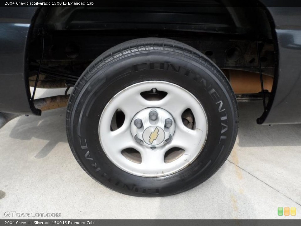 2004 Chevrolet Silverado 1500 LS Extended Cab Wheel and Tire Photo #49549676