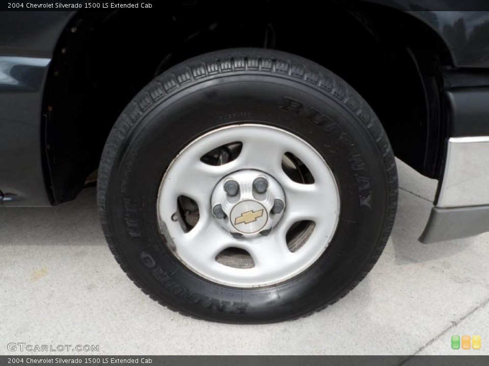 2004 Chevrolet Silverado 1500 LS Extended Cab Wheel and Tire Photo #49549688