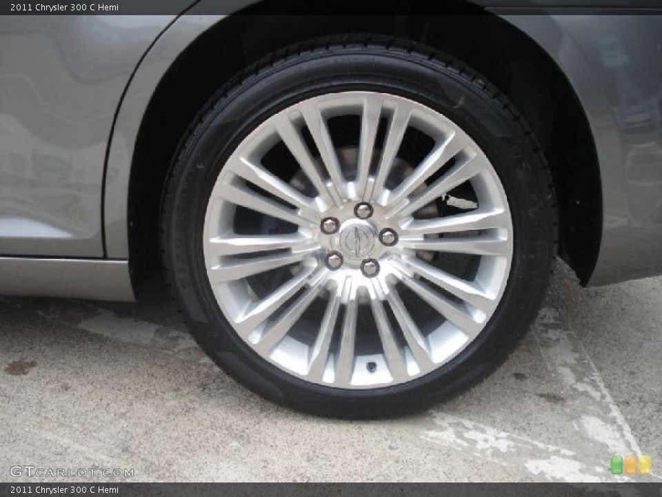 2011 Chrysler 300 C Hemi Wheel and Tire Photo #49551491