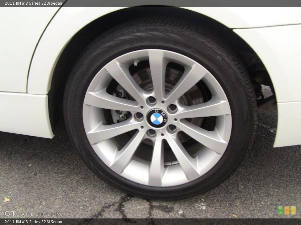 2011 BMW 3 Series 328i Sedan Wheel and Tire Photo #49582027