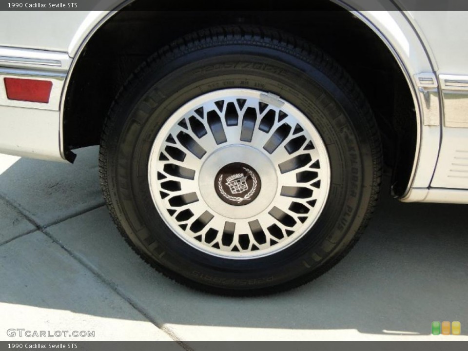 1990 Cadillac Seville STS Wheel and Tire Photo #49647860
