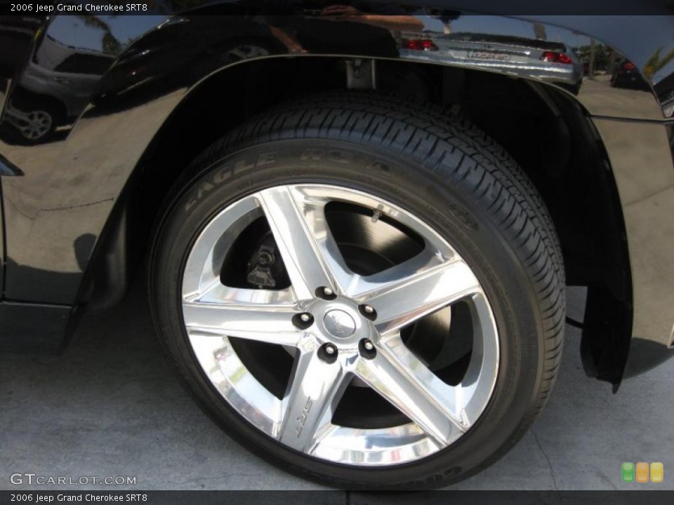 2006 Jeep Grand Cherokee SRT8 Wheel and Tire Photo #49667283