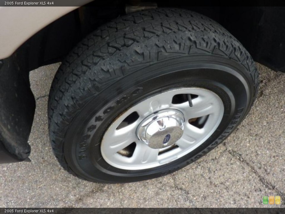 2005 Ford Explorer XLS 4x4 Wheel and Tire Photo #49669401