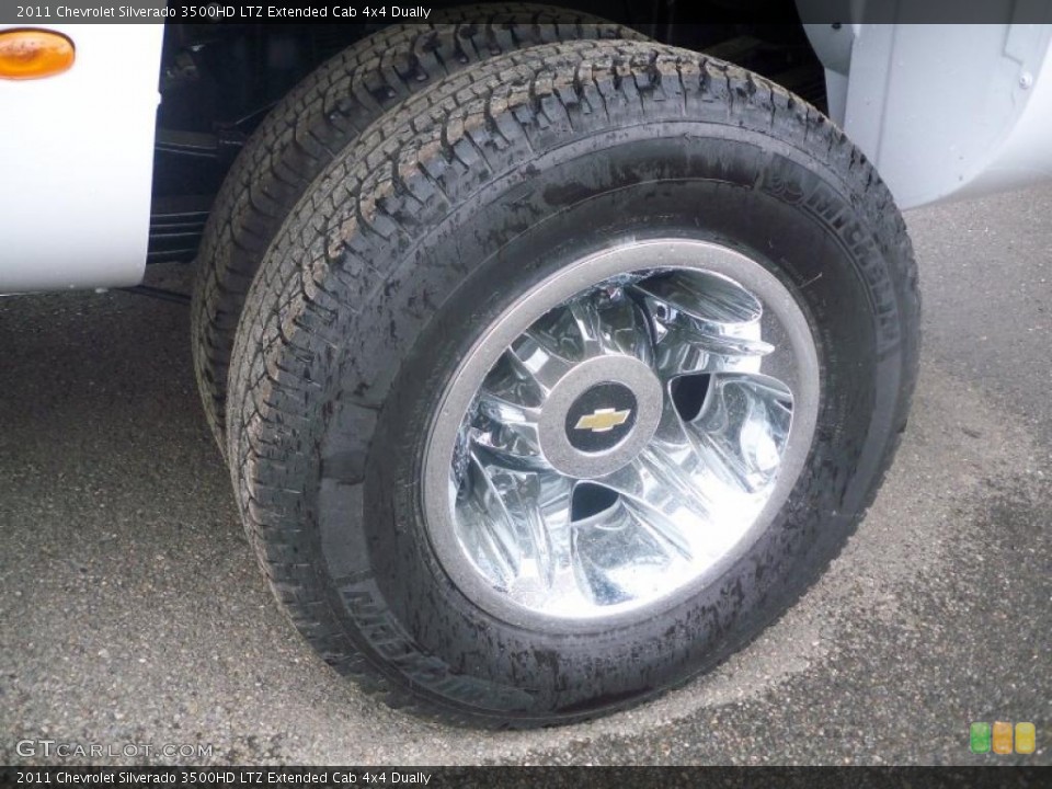 2011 Chevrolet Silverado 3500HD LTZ Extended Cab 4x4 Dually Wheel and Tire Photo #49678314