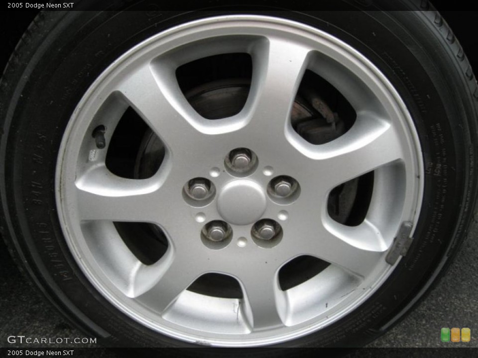 2005 Dodge Neon SXT Wheel and Tire Photo #49721959